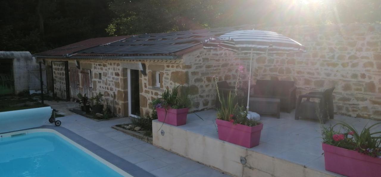 Apartmán La Salamandre Vic-le-Comte Exteriér fotografie